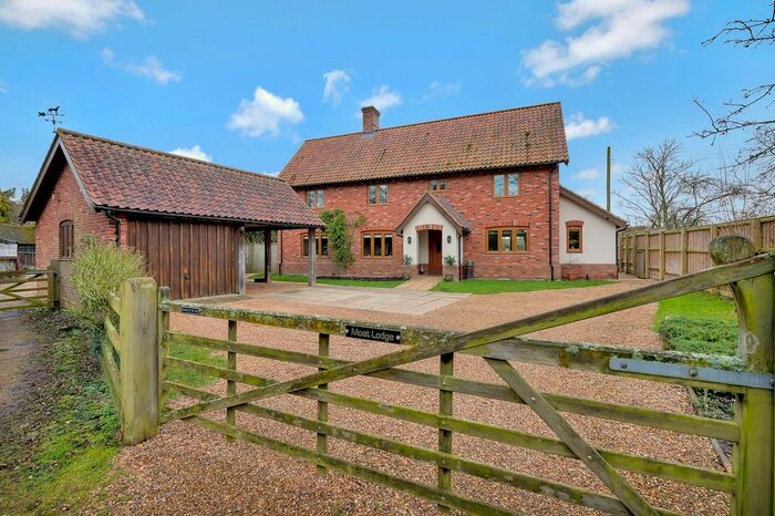 4 Bedroom Detached House For Sale In The Street, Hinderclay, Diss, IP22