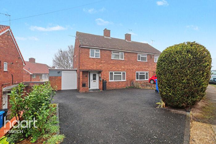 3 Bedroom Semi Detached House For Sale In Violet Close, Ipswich, IP2