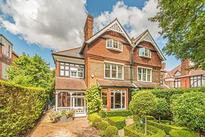 4 Bedroom Property To Rent In Ditton Road, Surbiton, KT6