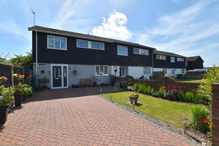3 Bedroom End Of Terrace House For Sale In Tartane Lane, Dymchurch, Romney Marsh, TN29