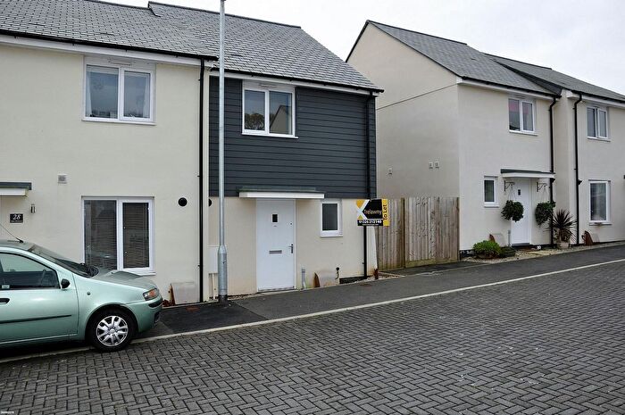2 Bedroom Terraced House To Rent In Kingston Way, Mabe Burnthouse, TR10