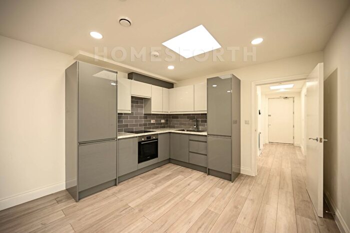 2 Bedroom Flat To Rent In High Street, Barnet, EN5