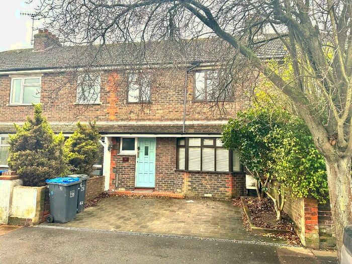 3 Bedroom Terraced House To Rent In Queen Street, Worthing, West Sussex, BN14