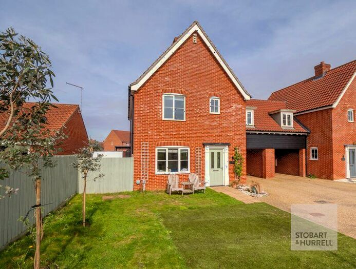 3 Bedroom Link Detached House For Sale In Stevenson Road, Wroxham, Norfolk, NR12