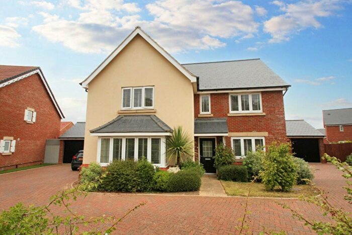 5 Bedroom Detached House To Rent In St. James Way, Bedford, Bedfordshire, MK40