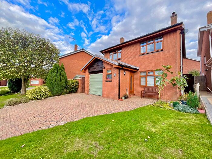 4 Bedroom Detached House For Sale In Greenway, Braunston, NN11