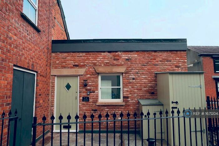 1 Bedroom Flat To Rent In High Street, Stockport, SK1