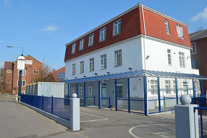 1 Bedroom Flat To Rent In Flat C Moatfield House, Highfield Road, Dartford, DA1