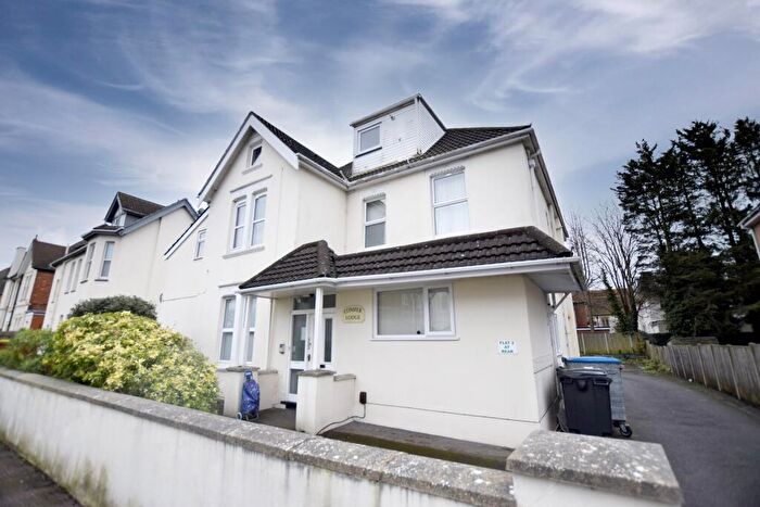 2 Bedroom Flat To Rent In Westby Road, Bournemouth, BH5