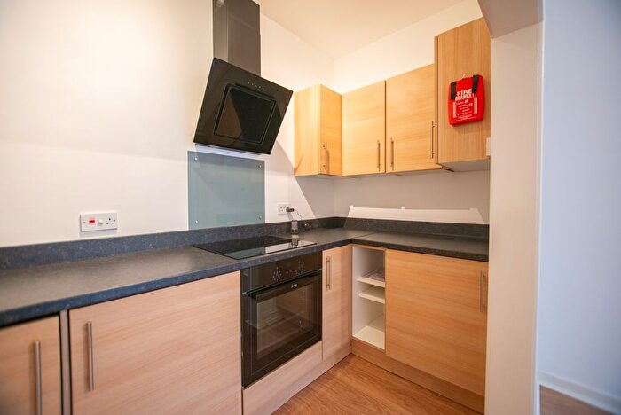 1 Bedroom Flat To Rent In Westbourne Avenue, Princes Avenue, Hull, HU5