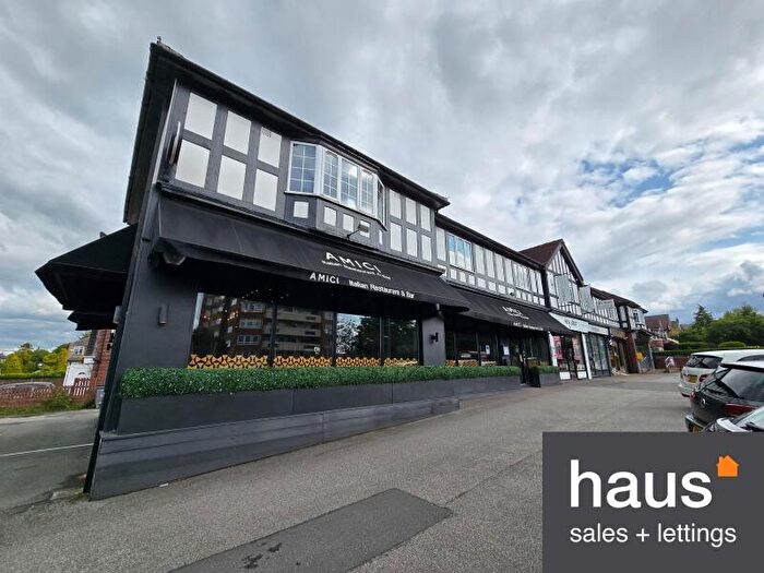 2 Bedroom Flat To Rent In Harrogate Road, Alwoodley, Leeds, LS17
