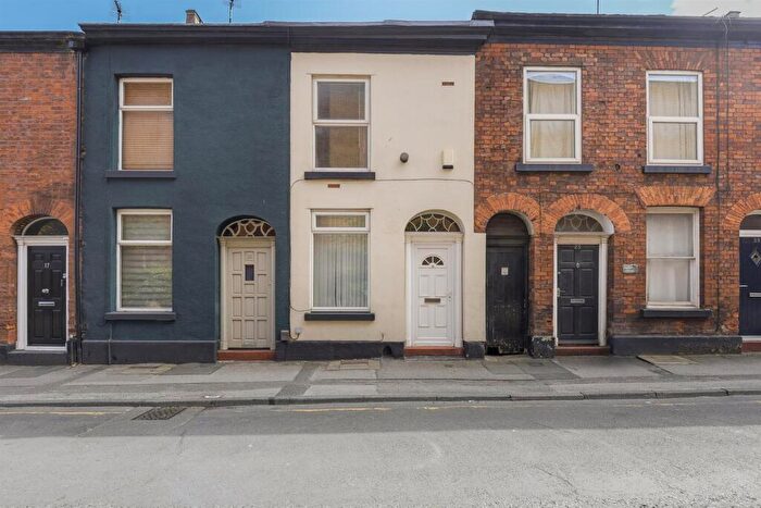 2 Bedroom Terraced House For Sale In Roe Street, Macclesfield, Cheshire, SK11