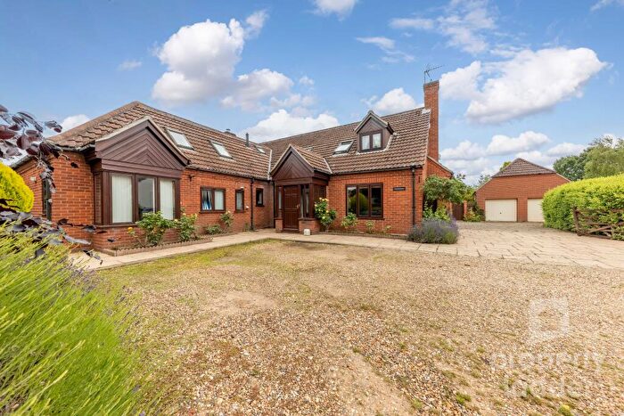 6 Bedroom Detached House For Sale In Coppertops, Colby Road, Banningham, Norfolk, NR11