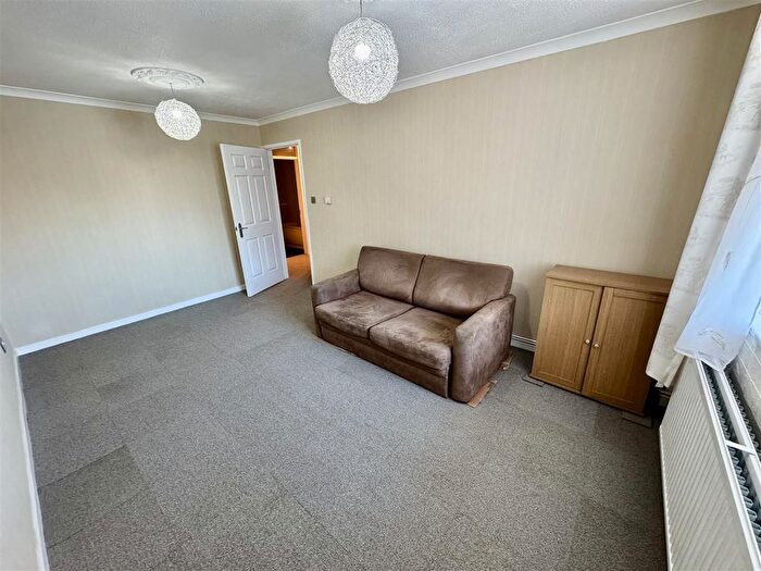1 Bedroom Flat For Sale In Abernethy Quay, Marina, Swansea, SA1