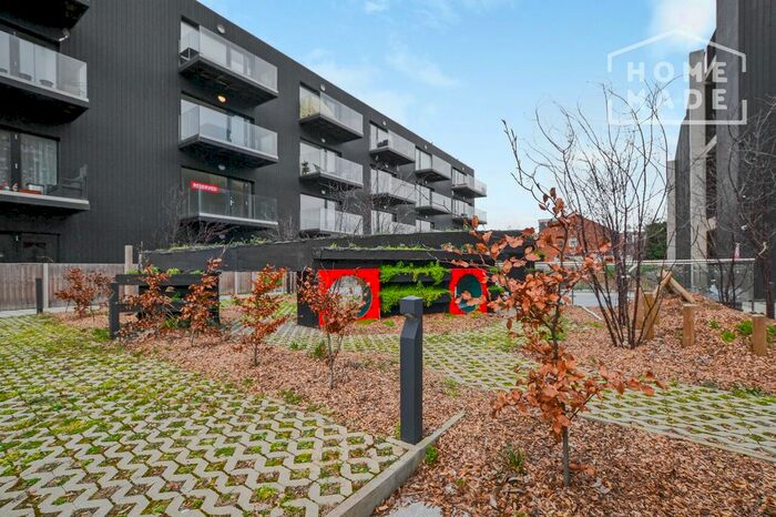 1 Bedroom Flat To Rent In Coppice Yard, Croydon, CR0