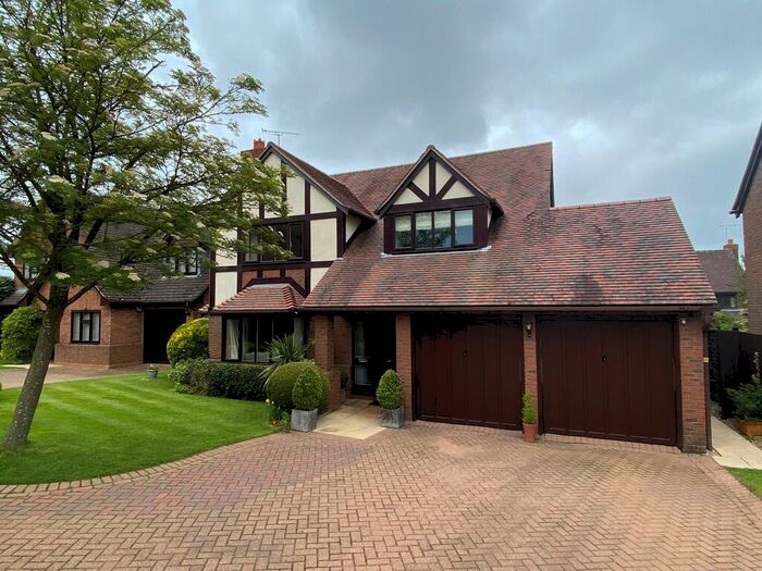 4 Bedroom Detached House For Sale In Durose Court, Bramshall, ST14