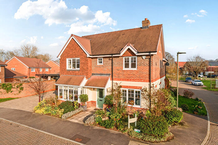4 Bedroom Detached House For Sale In Marjoram Avenue, Cranleigh, GU6