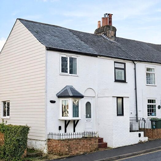 2 Bedroom End Of Terrace House To Rent In Cowes, PO31