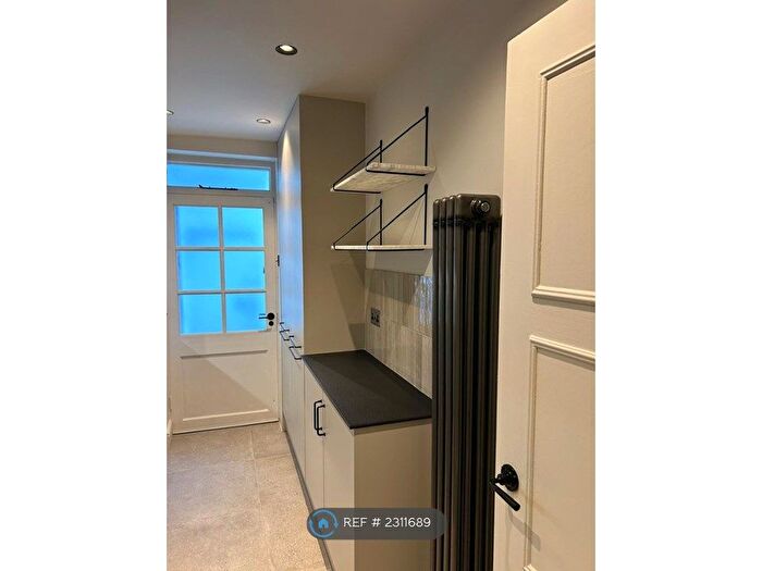 2 Bedroom Flat To Rent In Pimlico, London, SW1V