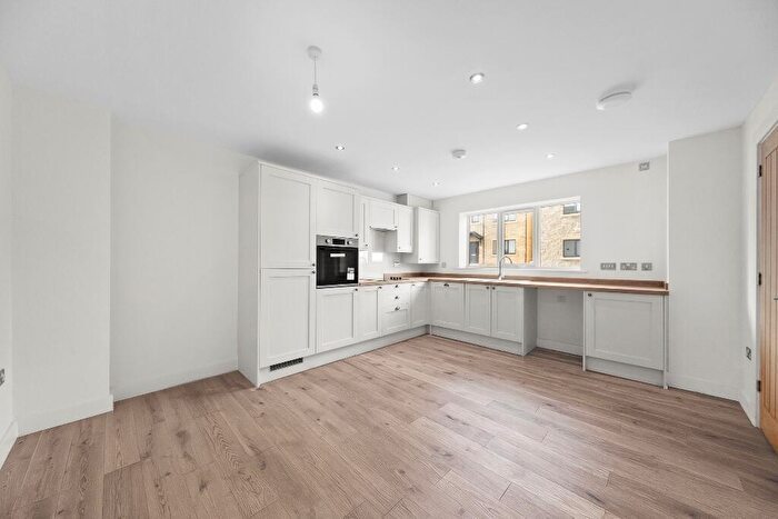 3 Bedroom Semi Detached House For Sale In Delf Hill, Rastrick, HD6