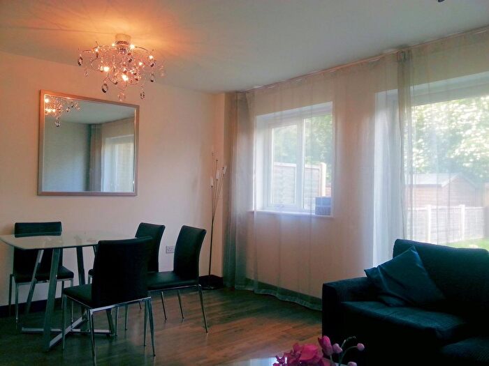 2 Bedroom Detached House To Rent In Evergreen Drive, West Drayton, UB7