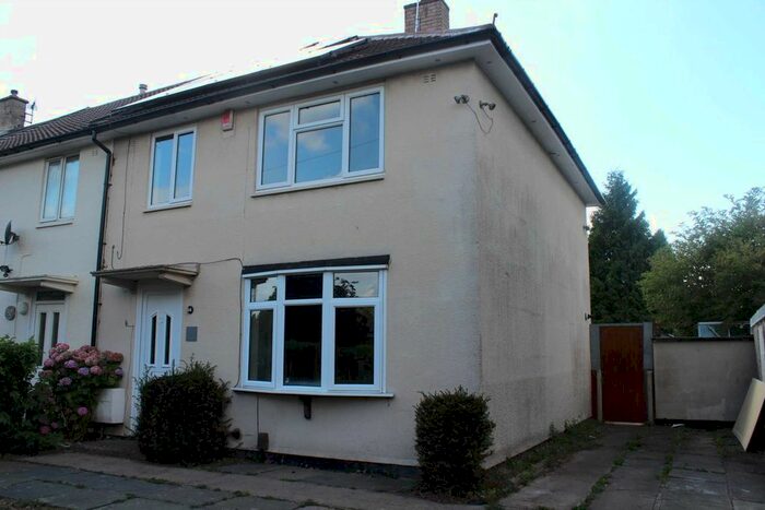 3 Bedroom Semi-Detached House To Rent In Hattern Avenue, Leicester, LE4