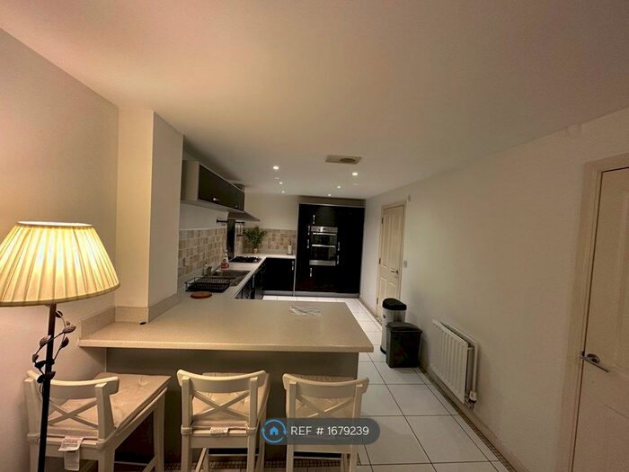 4 Bedroom Terraced House To Rent In Sevastopol Road, Bristol, BS7