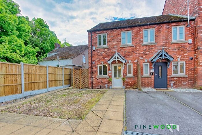 2 Bedroom End Of Terrace House For Sale In Pen Lane, Danesmoor, Chesterfield, S45