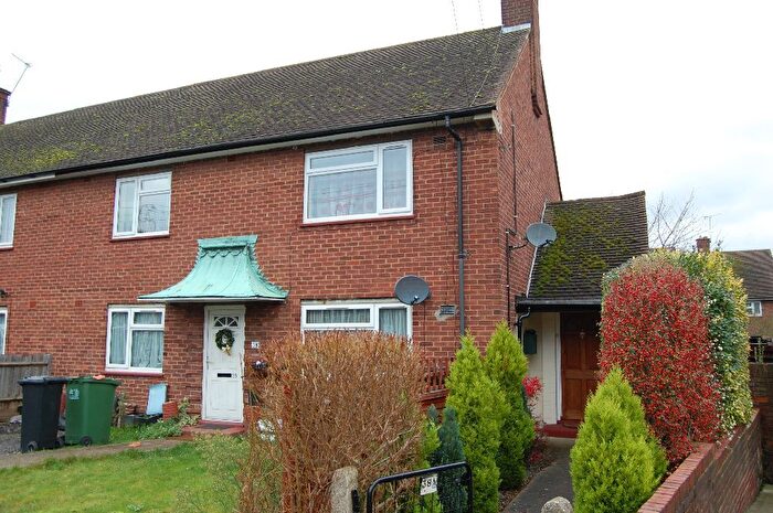 2 Bedroom Maisonette To Rent In Bovingdon Crescent, Watford, WD25