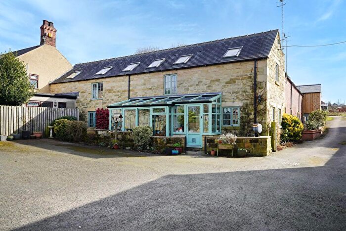 4 Bedroom Barn Conversion For Sale In North Wingfield Road, Grassmoor, S42