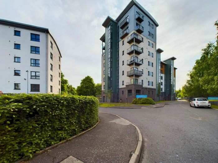 2 Bedroom Flat To Rent In Lochend Park View, Abbeyhill, Edinburgh, EH7