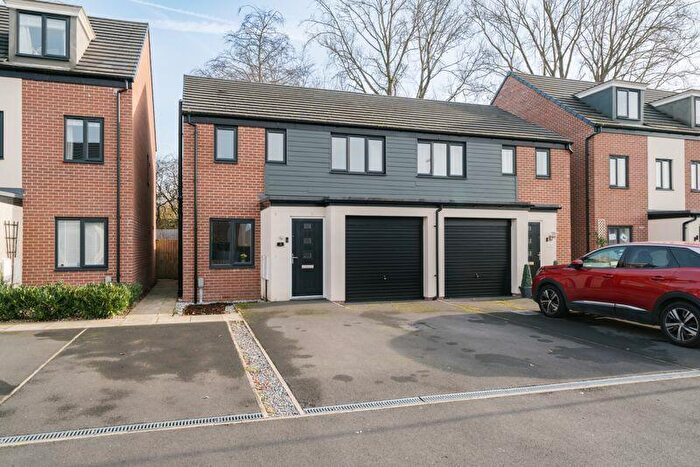 3 Bedroom Semi-Detached House For Sale In Warwick Crescent, Buckshaw Village, PR7