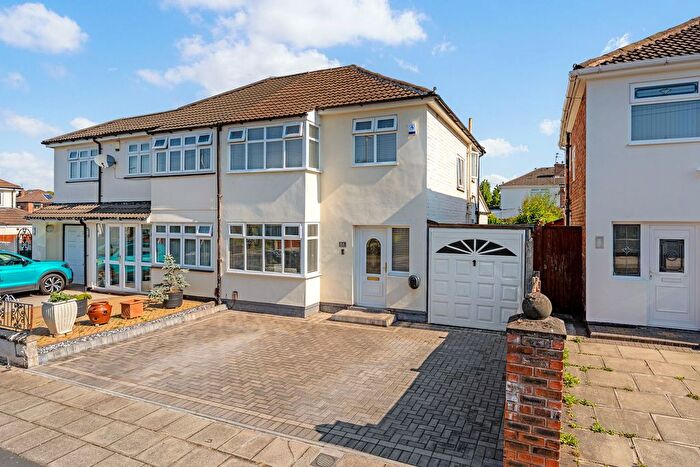 3 Bedroom Semi-Detached House For Sale In Hilary Avenue, Liverpool, L14