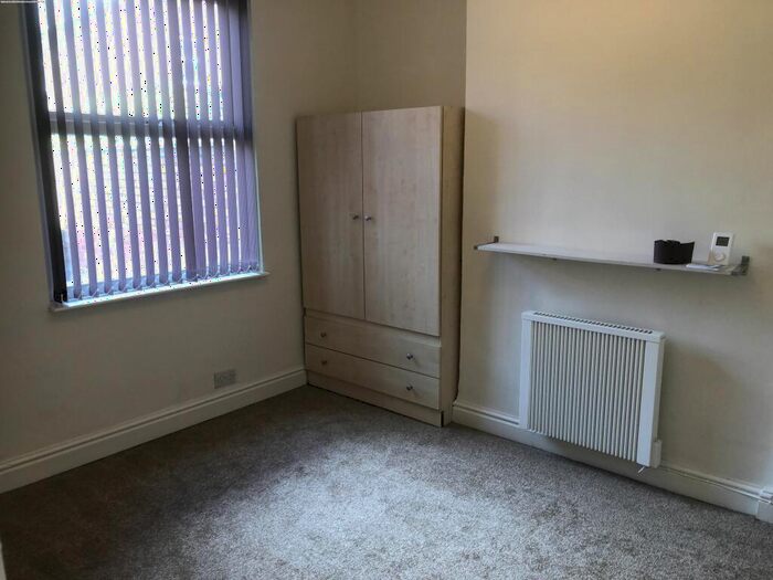 1 Bedroom Flat To Rent In Nithsdale Road, Merseyside, L15