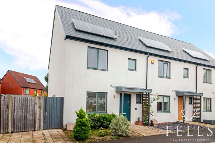 3 Bedroom End Of Terrace House For Sale In Gold Drive, St. Leonards, BH24