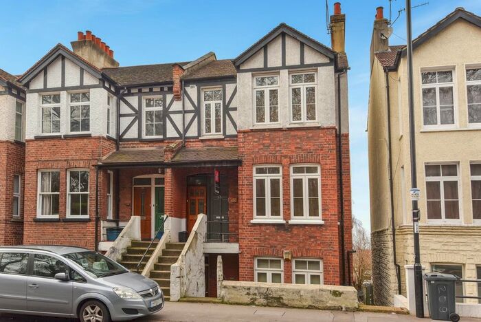 2 Bedroom Maisonette To Rent In Grange Road, London, SE25