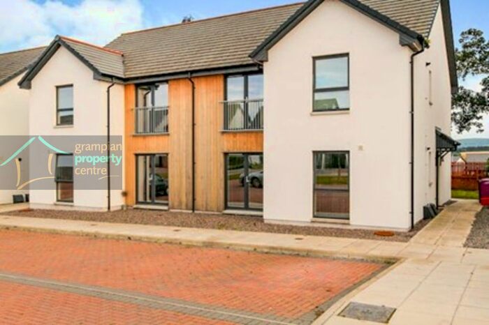 2 Bedroom Flat To Rent In Glamis Place, Elgin, IV30