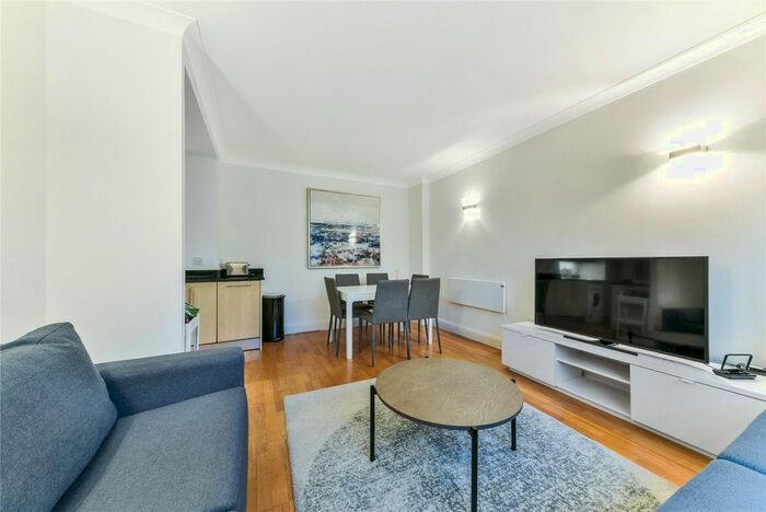 2 Bedroom Flat To Rent In Belvedere Road, Waterloo, London, SE1