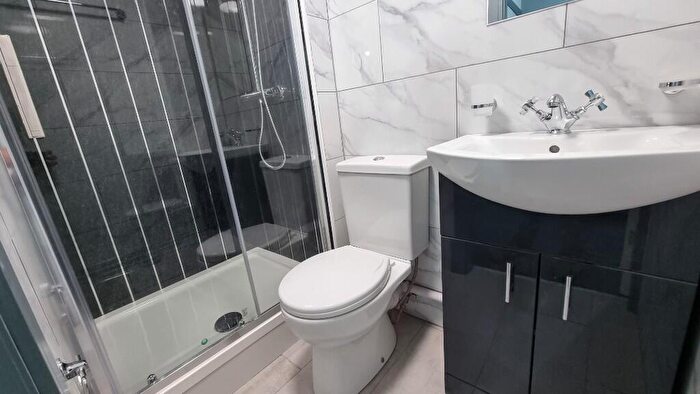 6 Bedroom Terraced House To Rent In Hubert Road, Birmingham, B29