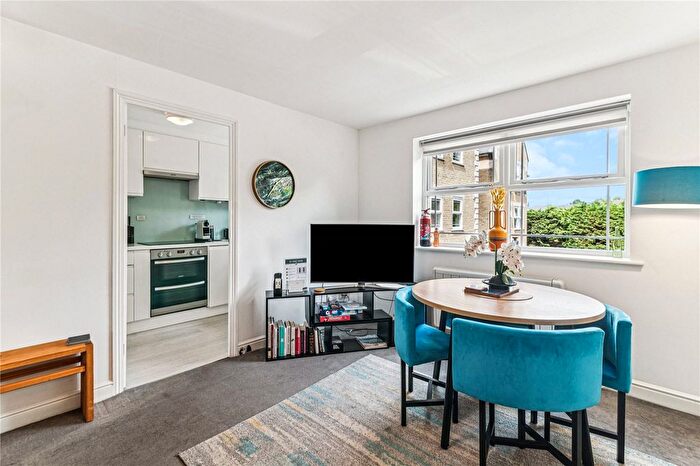 1 Bedroom Flat For Sale In John Archer Way, London, SW18