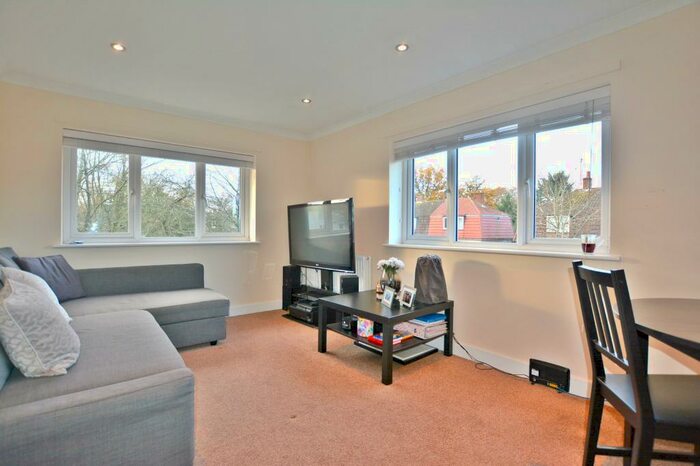 1 Bedroom Apartment To Rent In Longs Way, Wokingham, RG40