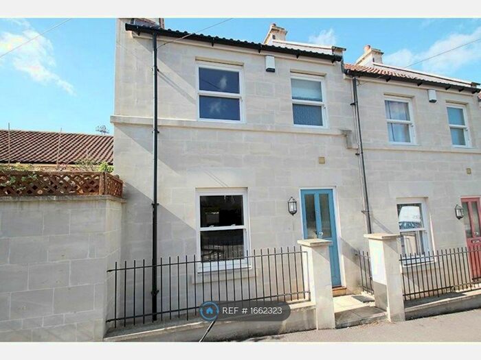 2 Bedroom Terraced House To Rent In Landseer Road, Bath, BA2