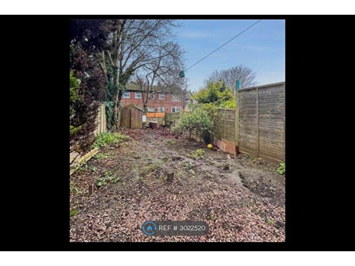 3 Bedroom Terraced House To Rent In Holcombe Road, Chatham, ME4