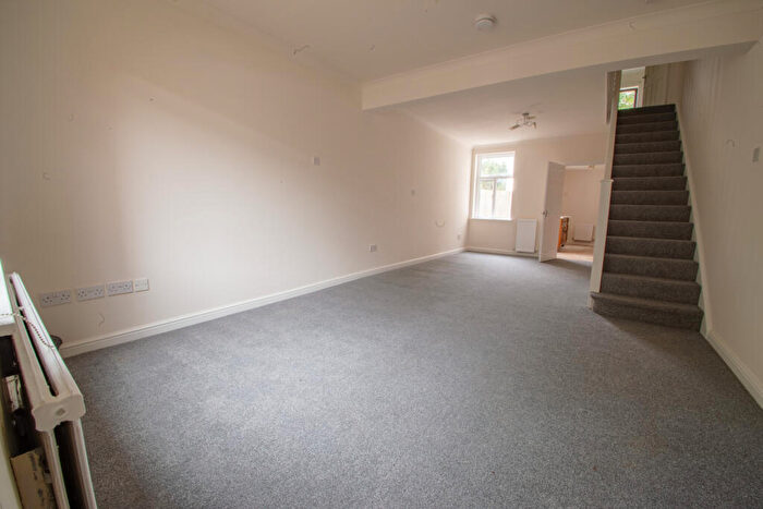 2 Bedroom Semi-Detached House For Sale In Elmfield Road, Dogsthorpe, Peterborough, PE1