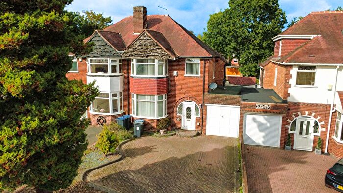 3 Bedroom Semi-Detached House To Rent In Brampton Avenue, Birmingham, B28