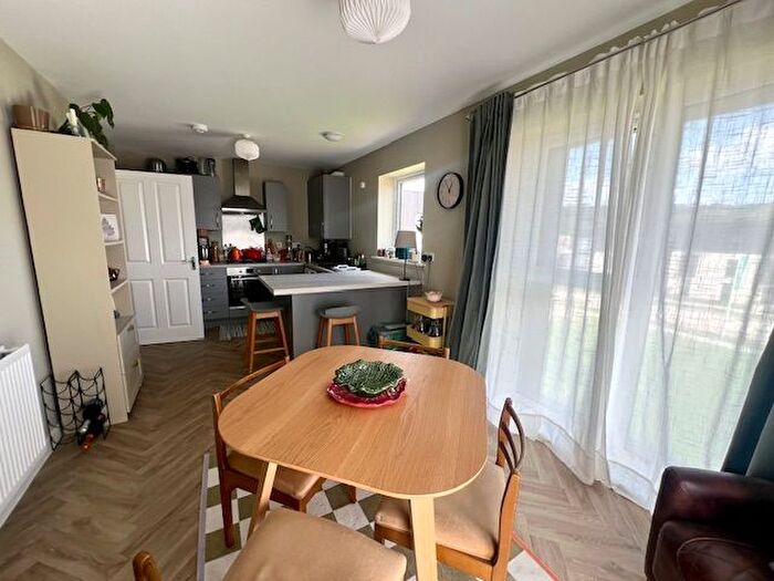 2 Bedroom Flat To Rent In Dol Glaswg, Capel Llanilltern, Creigau, Cardiff, CF5