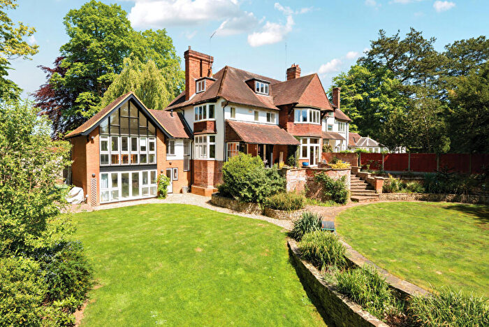 5 Bedroom Semi-Detached House For Sale In Danes Hill, The Hockering, GU22