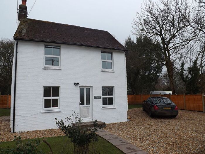 3 Bedroom Detached House To Rent In Cottage, Hailsham, BN27