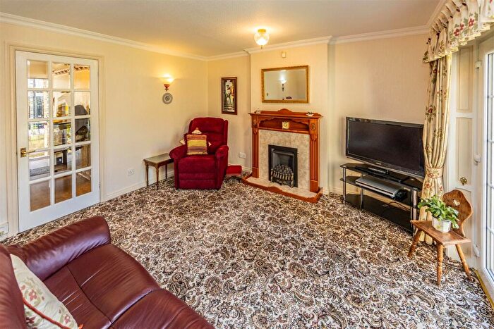 2 Bedroom Apartment For Sale In Village Street, Norwood Green, Halifax, HX3