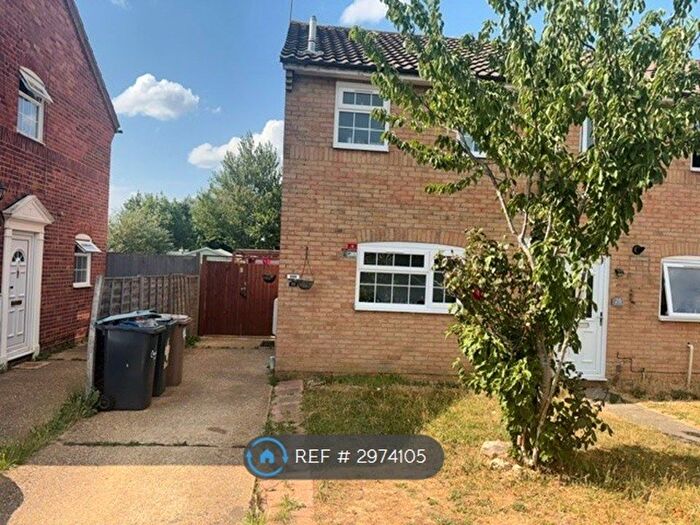2 Bedroom Semi-Detached House To Rent In Buzzard Road, Luton, LU4